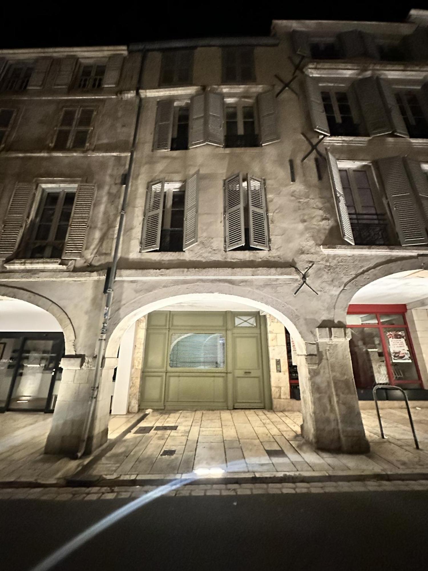 Apartament Hyper Centre A 80M Du Vieux Marche, T2 Calme Vue Sur Les Toits Rue Du Minage La Rochelle  Zewnętrze zdjęcie