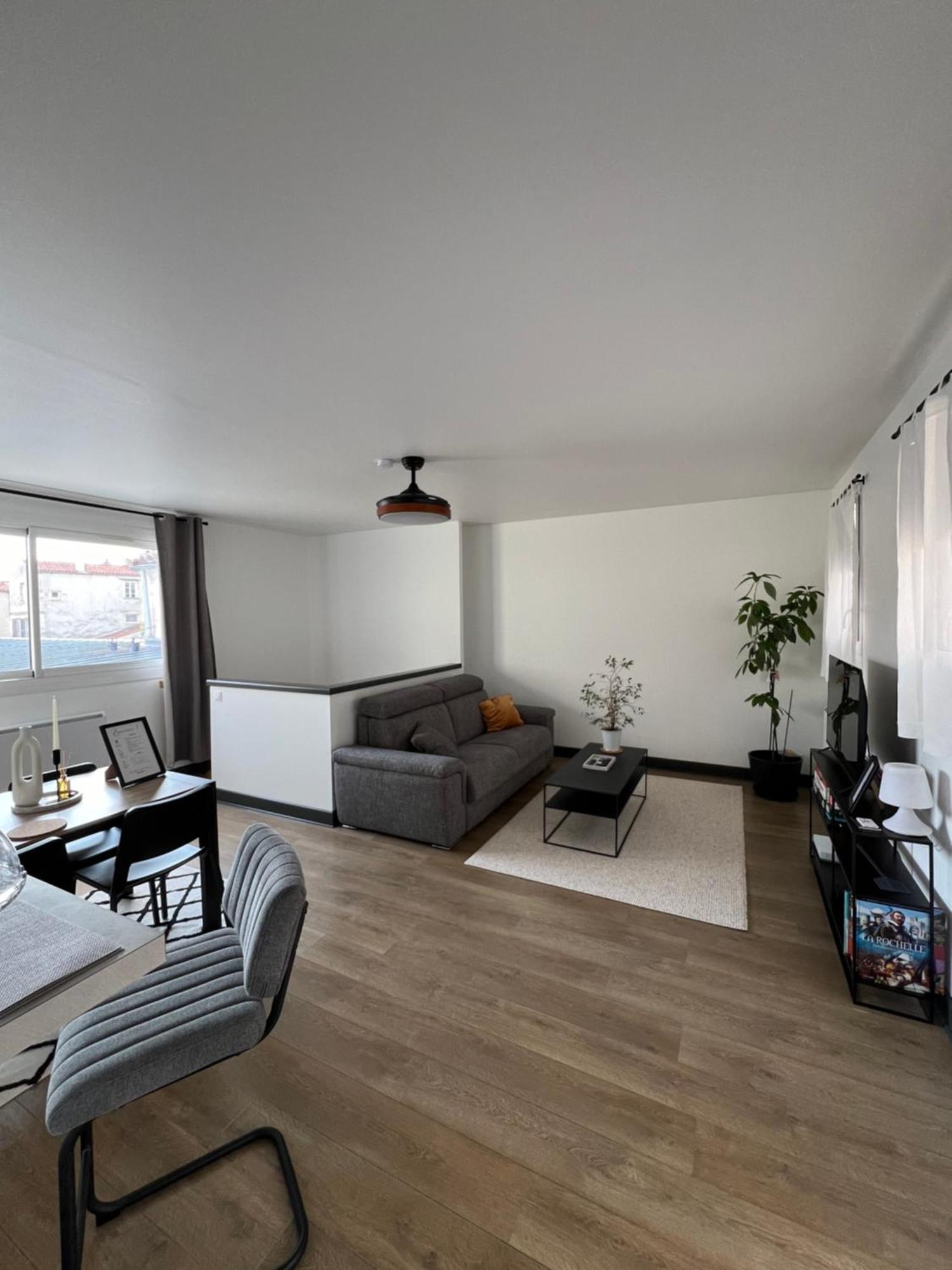 Apartament Hyper Centre A 80M Du Vieux Marche, T2 Calme Vue Sur Les Toits Rue Du Minage La Rochelle  Zewnętrze zdjęcie