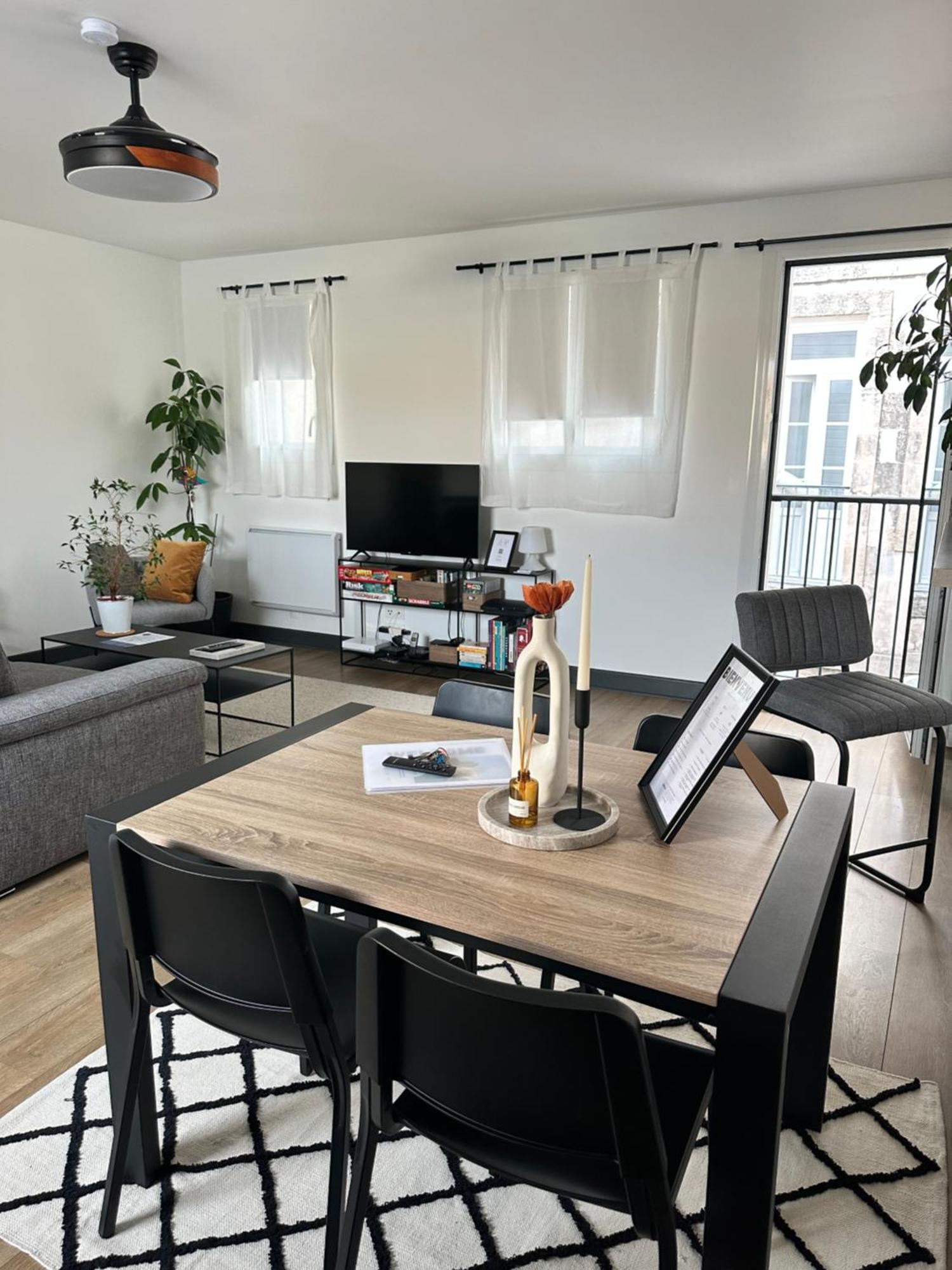 Apartament Hyper Centre A 80M Du Vieux Marche, T2 Calme Vue Sur Les Toits Rue Du Minage La Rochelle  Zewnętrze zdjęcie